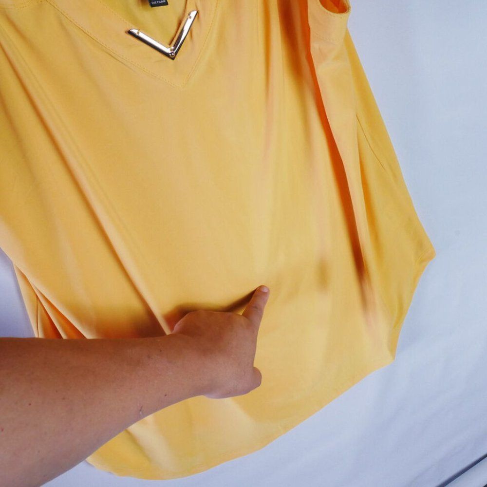 AUW Womens Size XL Canary Yellow Cut Out Top Rounded Sleveless Blouse RE… - Picture 8 of 14